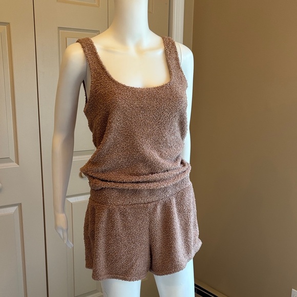 Steve Madden Other - STEVE MADDEN fuzzy lounge set